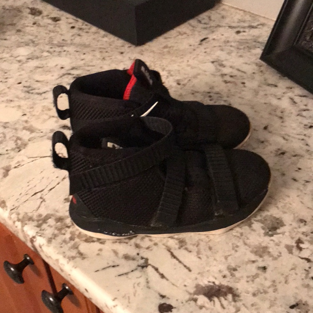 LEBRON JAMES Toddler Shoes 10c